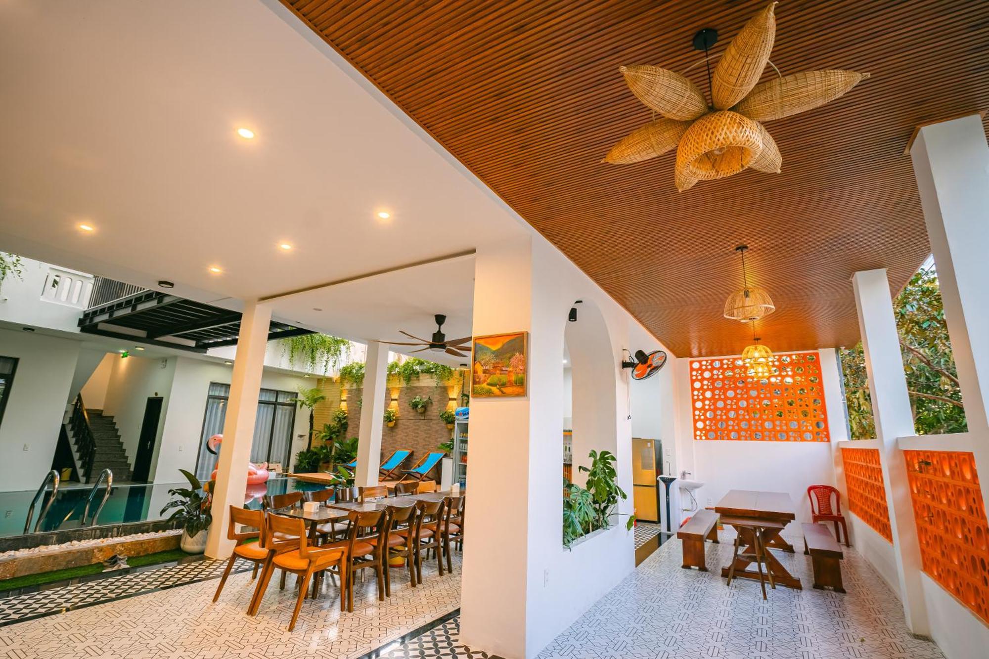Beach Palm Villa Hội An Buitenkant foto