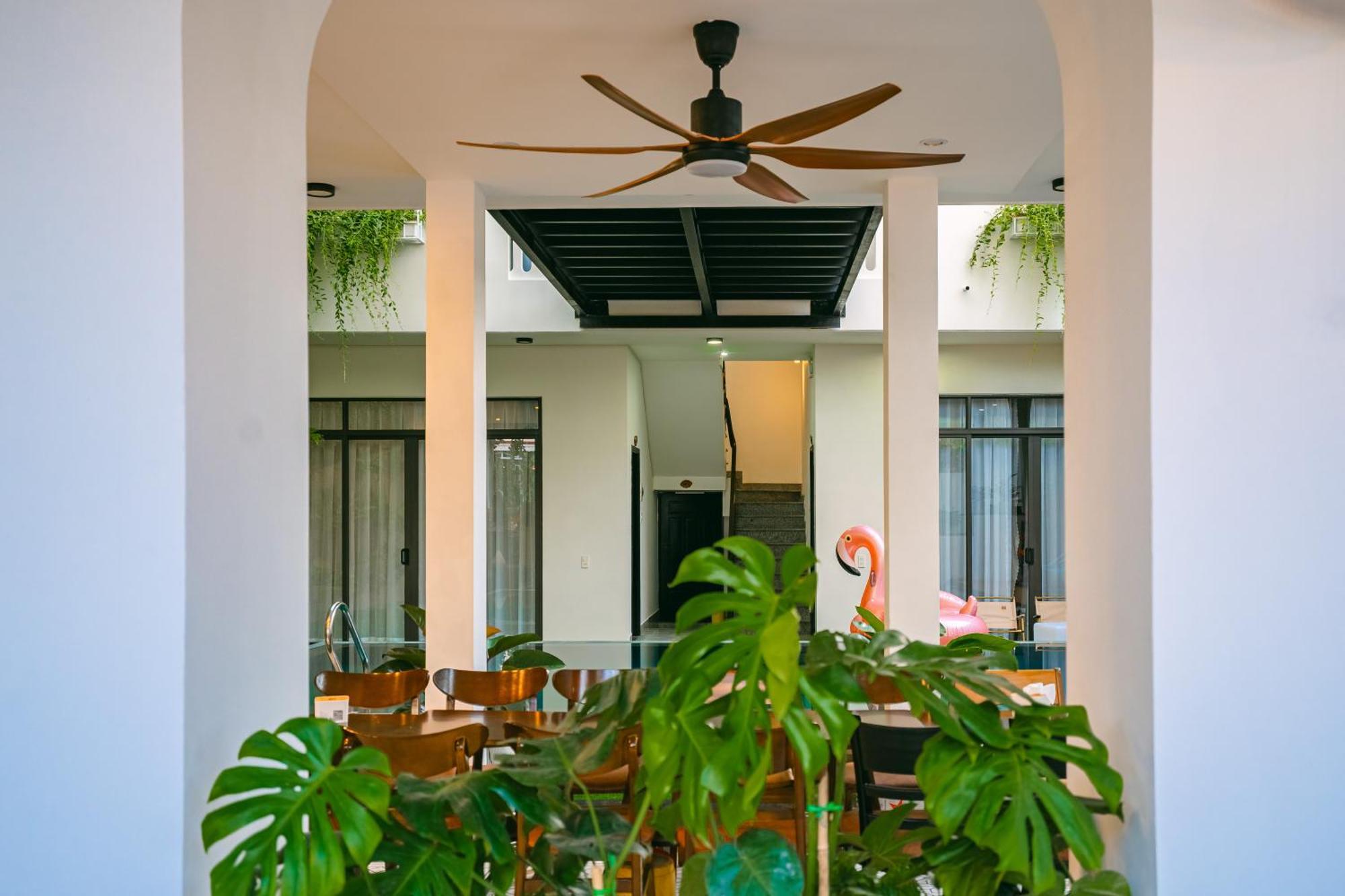 Beach Palm Villa Hội An Buitenkant foto